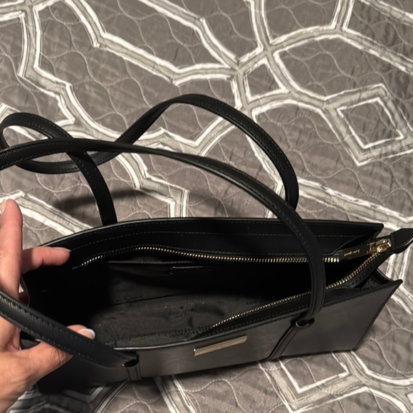 Kate Spade Black Shoulder Bag Sleek Design - Picture 3 of 3